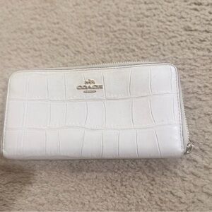 Coach White Croc-Embossed Zip Wallet